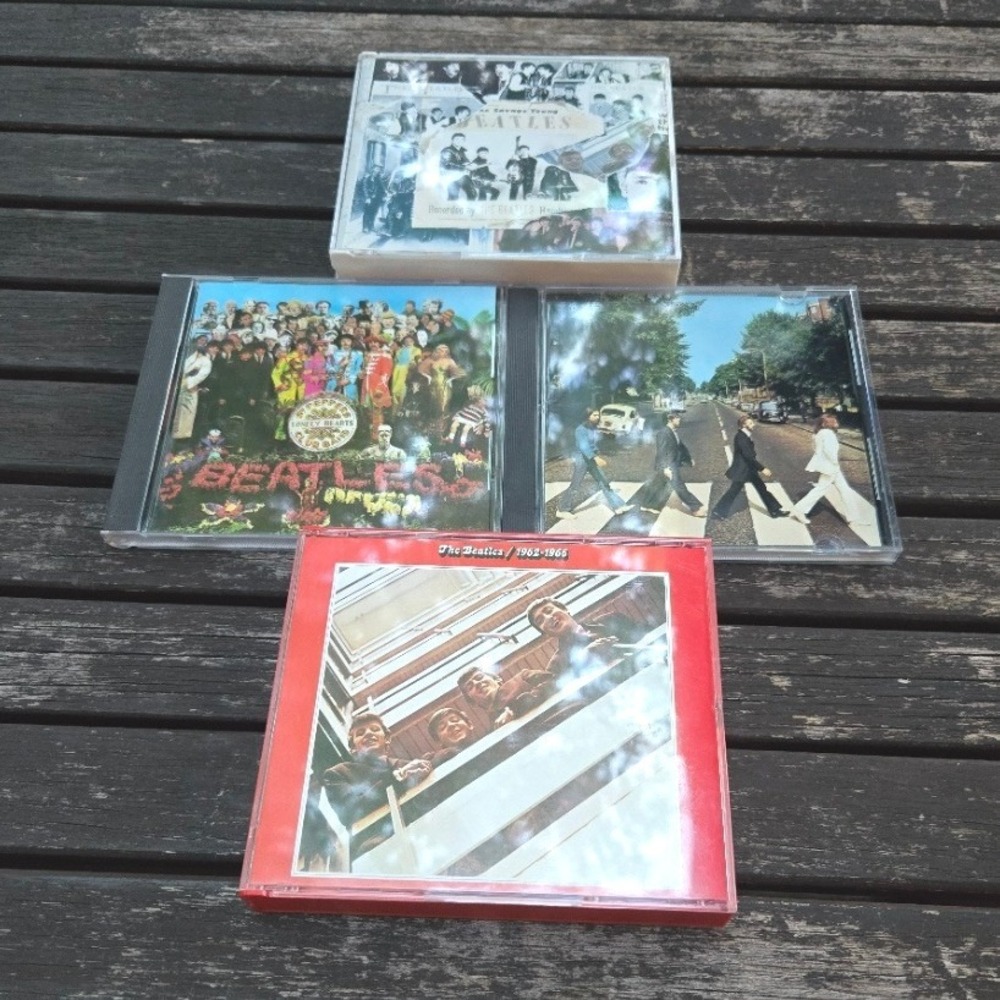 Vintage The Beatles CD Album Lot Sgt Pepper Abbey Road Anthology 1 1962-1966